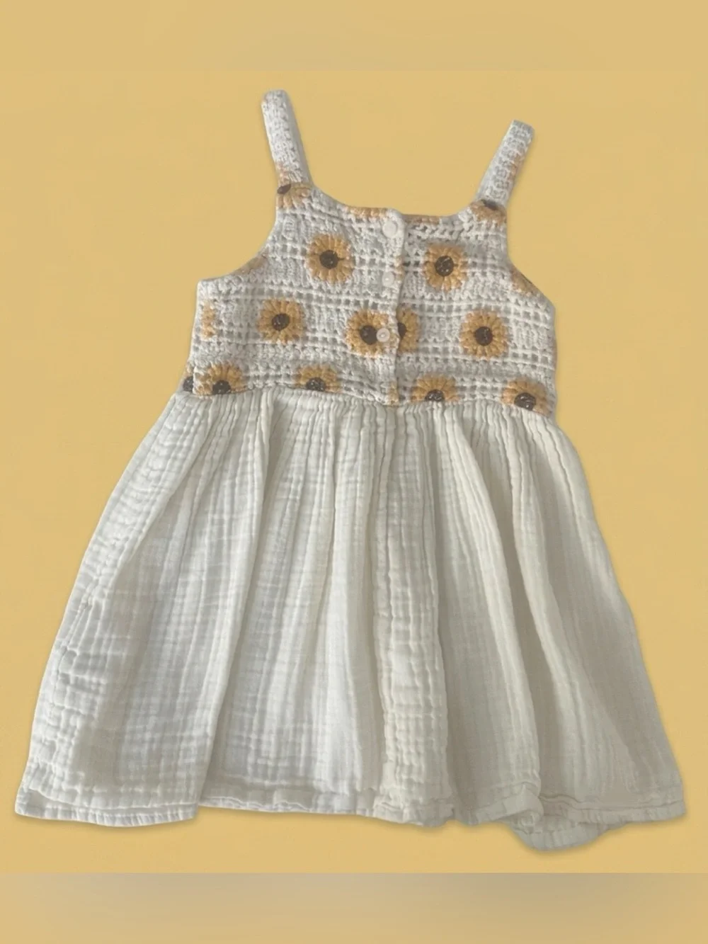 Zara girl’s dress crochet sunflower bodice and a white muslin skirt. Size 3T.